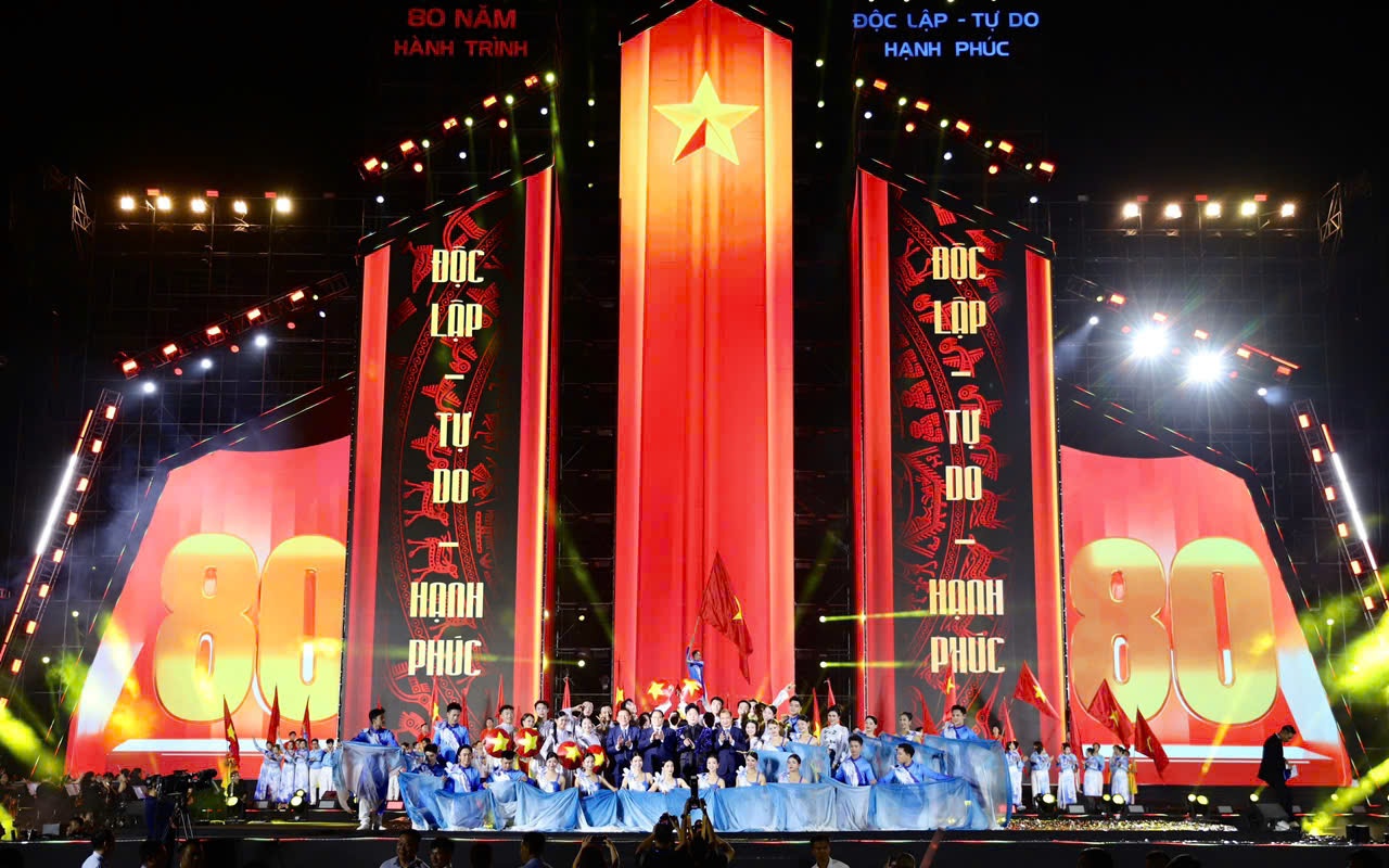 Concert "Tôi yêu Tổ quốc tôi": Khơi dậy niềm tự hào, tình yêu quê hương đất nước trong trái tim mỗi người Việt Nam