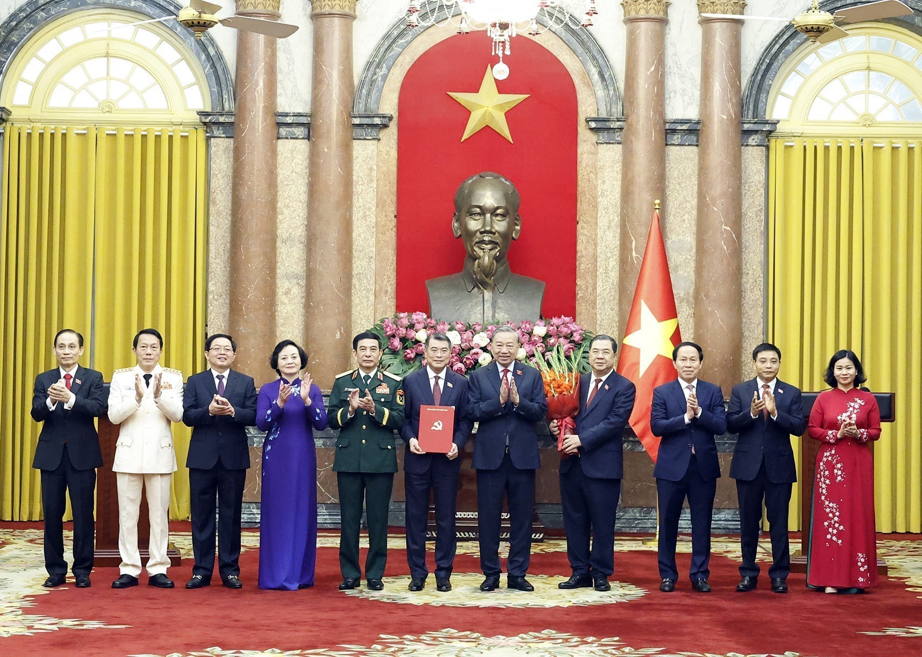 Tổng Bí thư, Chủ tịch nước chủ trì hội nghị công bố các quyết định đối với 88Clba1 con - Hoàn cược mỗi ngày 3.0% - Ảnh 2.