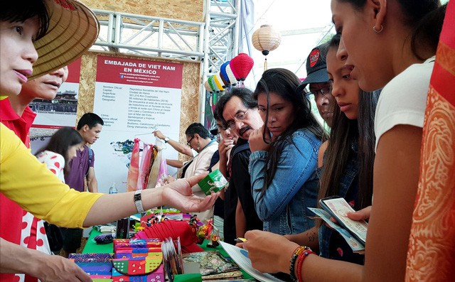 Ấn tượng Việt Nam tại Hội chợ quốc tế các nền 88Clbvip1 casino, bắn cá, xổ số, thể thao bạn bè - Ảnh 3.
