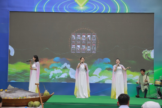 Giới thiệu, quảng bá 88Clbvip1 casino, bắn cá, xổ số, thể thao đặc trưng kết hợp trình diễn cá ngừ đại dương Phú Yên tới du khách - Ảnh 4.