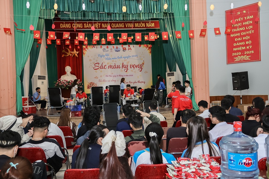 Đoàn Thanh niên Cục 88Clb link 88Clb 88Clbvip tải ứng dụng Việt Nam tổ chức Ngày hội hiến máu tình nguyện 2025 - Ảnh 4.