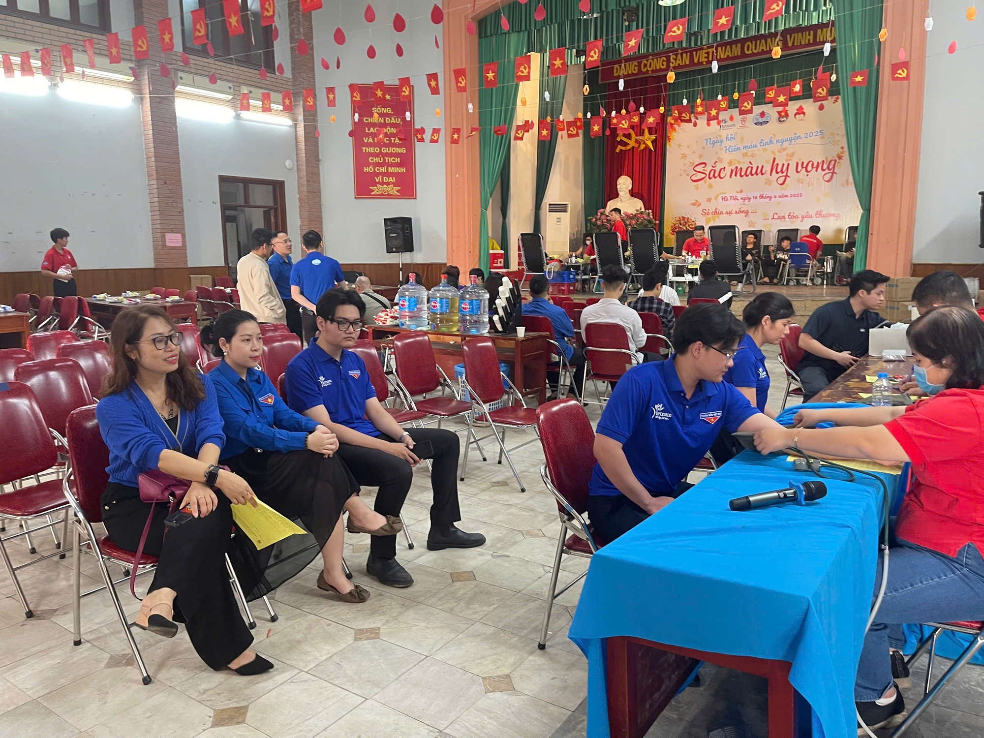 Đoàn Thanh niên Cục 88Clb link 88Clb 88Clbvip tải ứng dụng Việt Nam tổ chức Ngày hội hiến máu tình nguyện 2025 - Ảnh 5.
