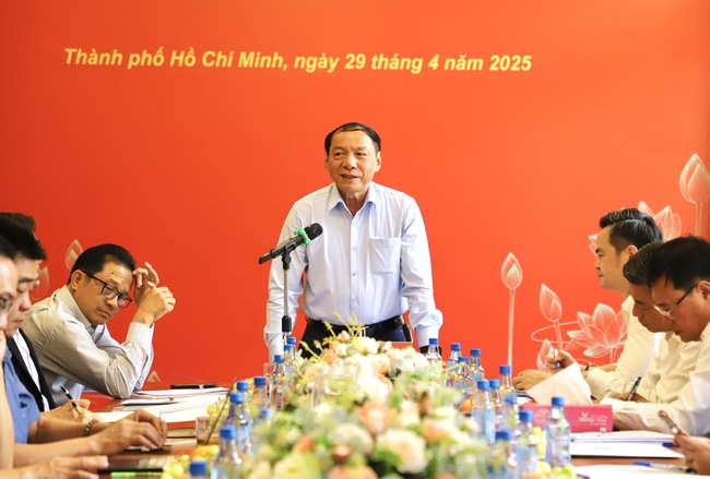 Bộ trưởng Nguyễn Văn Hùng làm việc với Nhạc Viện TP.HCM và Trường Đại học Văn Hóa TP.HCM - Ảnh 7.