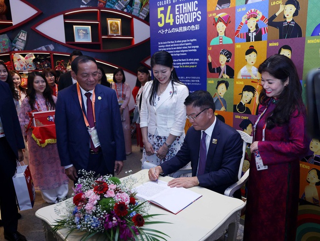 Nhà Triển lãm Việt Nam tại EXPO 2025 là nơi hội tụ tinh hoa 88Clbvip1 casino, bắn cá, xổ số, thể thao, trí tuệ và khát vọng vươn lên của dân tộc Việt Nam - Ảnh 3.