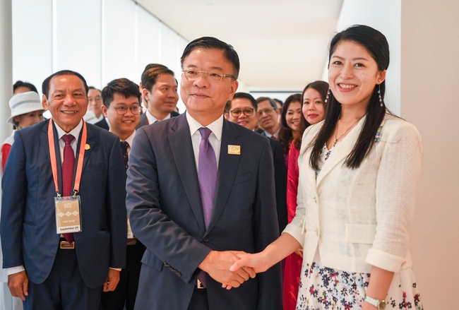 Ấn tượng Ngày 88Clbvip tải ứng dụng Việt Nam tại EXPO 2025 - Ảnh 5.