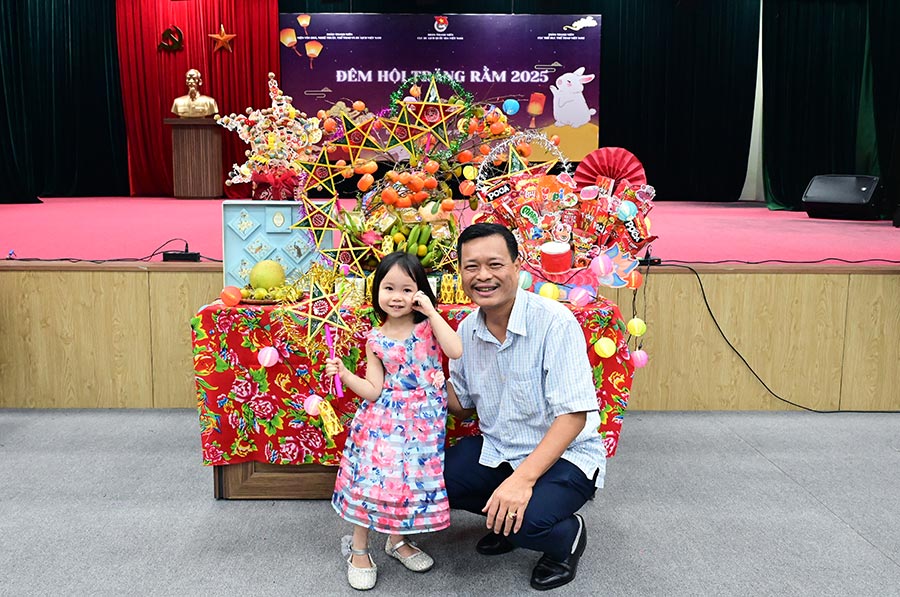 Đoàn Thanh niên Cục 88Clb link 88Clb 88Clbvip tải ứng dụng Việt Nam tổ chức Chương trình Đêm hội Trăng rằm 2025 - Ảnh 15.