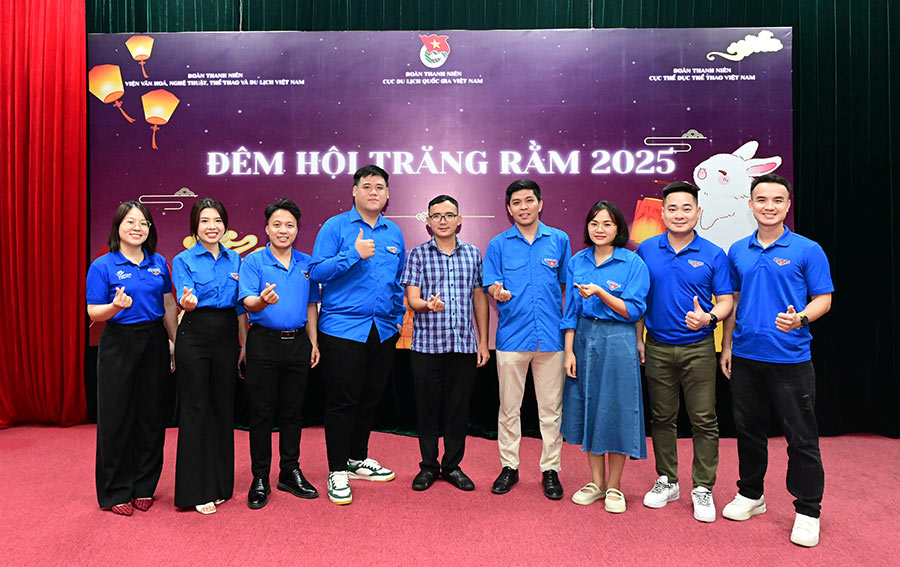 Đoàn Thanh niên Cục 88Clb link 88Clb 88Clbvip tải ứng dụng Việt Nam tổ chức Chương trình Đêm hội Trăng rằm 2025 - Ảnh 20.