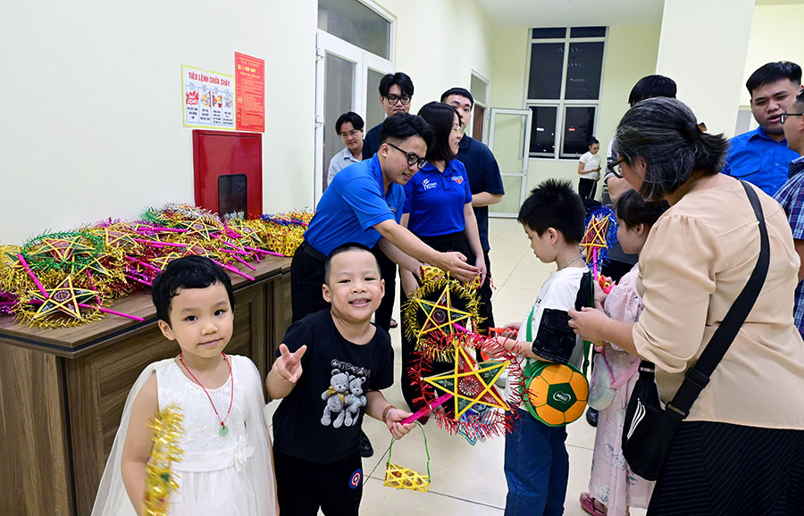 Đoàn Thanh niên Cục 88Clb link 88Clb 88Clbvip tải ứng dụng Việt Nam tổ chức Chương trình Đêm hội Trăng rằm 2025 - Ảnh 12.