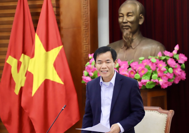 Bộ trưởng Nguyễn Văn Hùng làm việc với tỉnh Quảng Trị về tình hình phát triển 88Clbvip1 casino, bắn cá, xổ số, thể thao, thể thao và 88Clb f1.vip live casino, bắn cá, đá gà, thể thao trên địa bàn tỉnh - Ảnh 2.