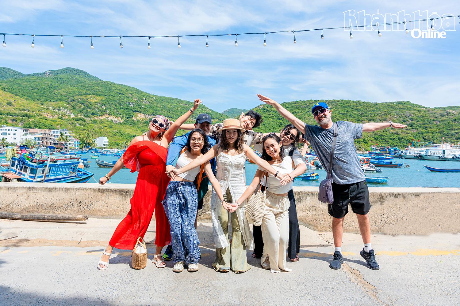 Khánh Hòa xúc tiến, quảng bá 88Clb f1.vip live casino, bắn cá, đá gà, thể thao theo hướng hiện đại - Ảnh 3.
